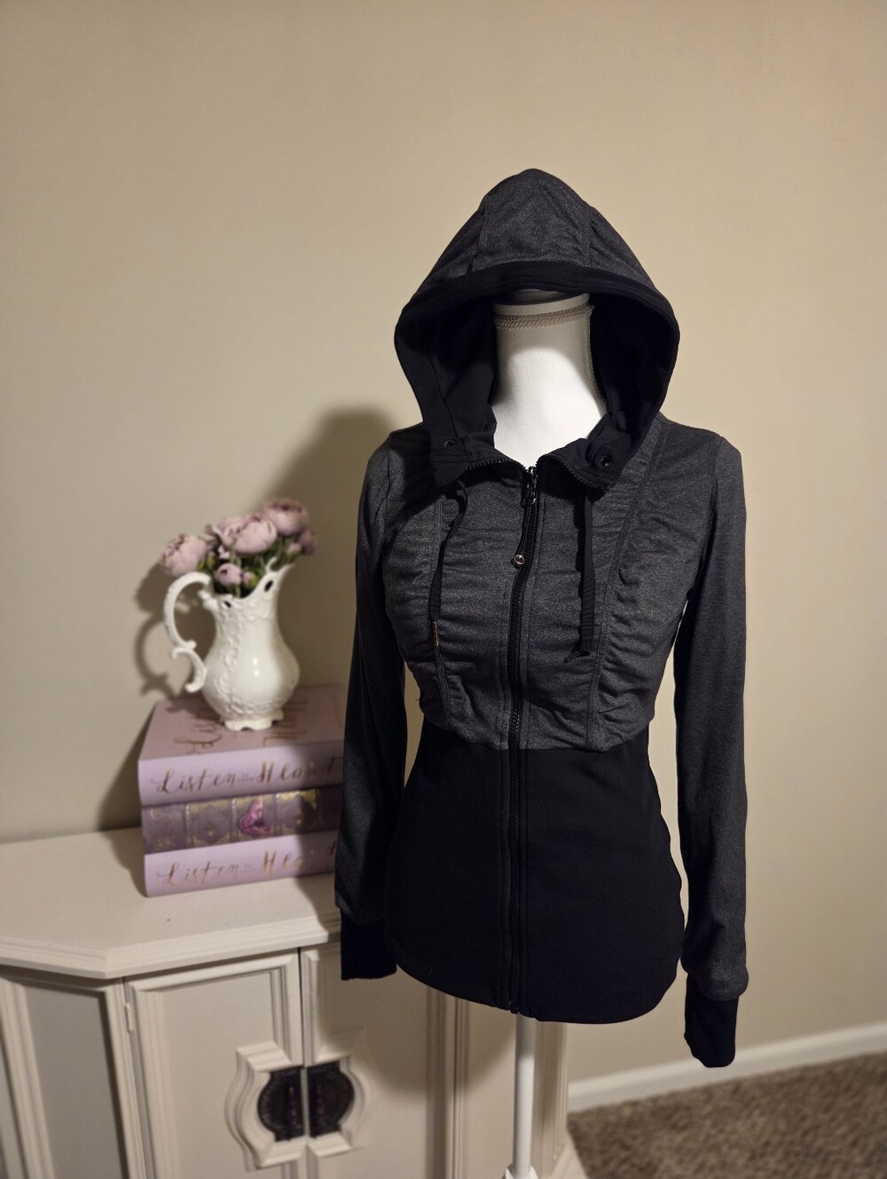 Lululemon Dance Studio Reversable Jacket Size 8